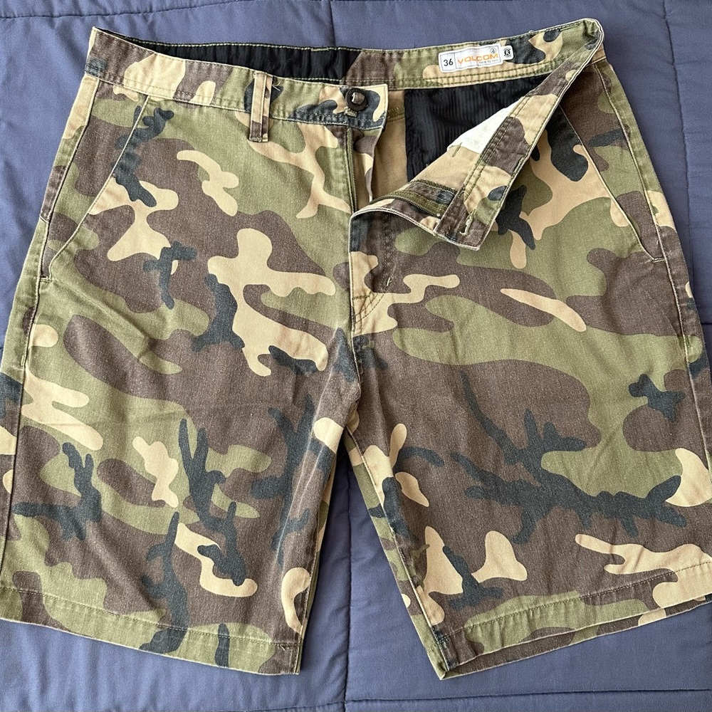 Men’s Volcom Camo Shorts